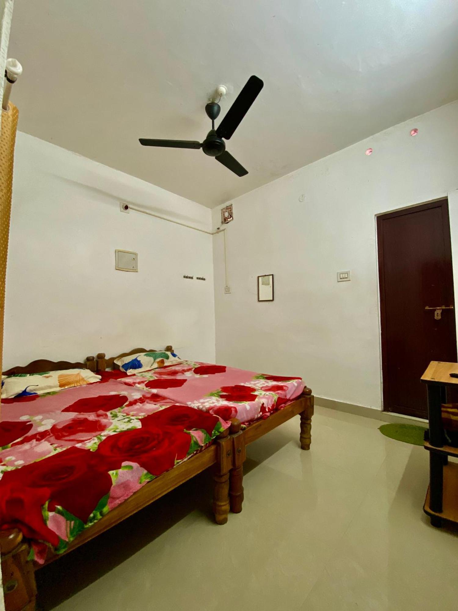 Rajatheeram Beach Homestay & Backwater Cruise Alleppey Alappuzha Dış mekan fotoğraf
